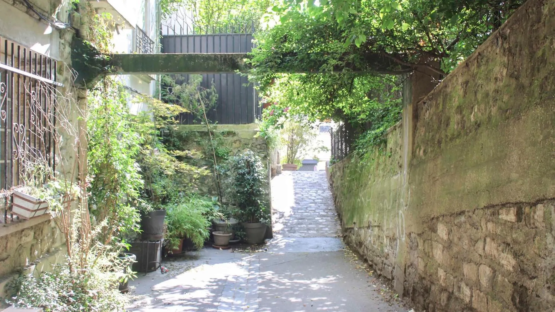 Charming Studio Of 23 M Close To The Sacre-Coeur Paris France